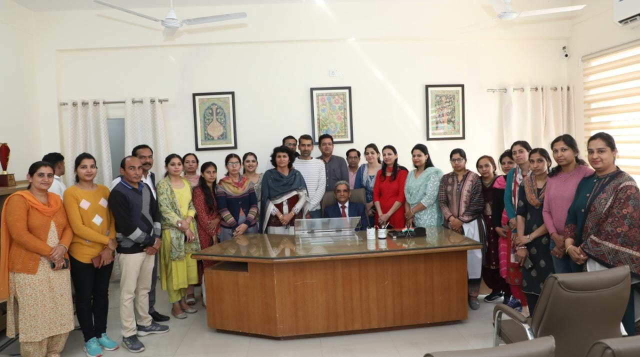 राजकीय महिला महाविद्यालय हिसार में डॉ. सुन्दर सिंह ढ़ांडा ने प्राचार्य पद पर कार्यभार संभाला
